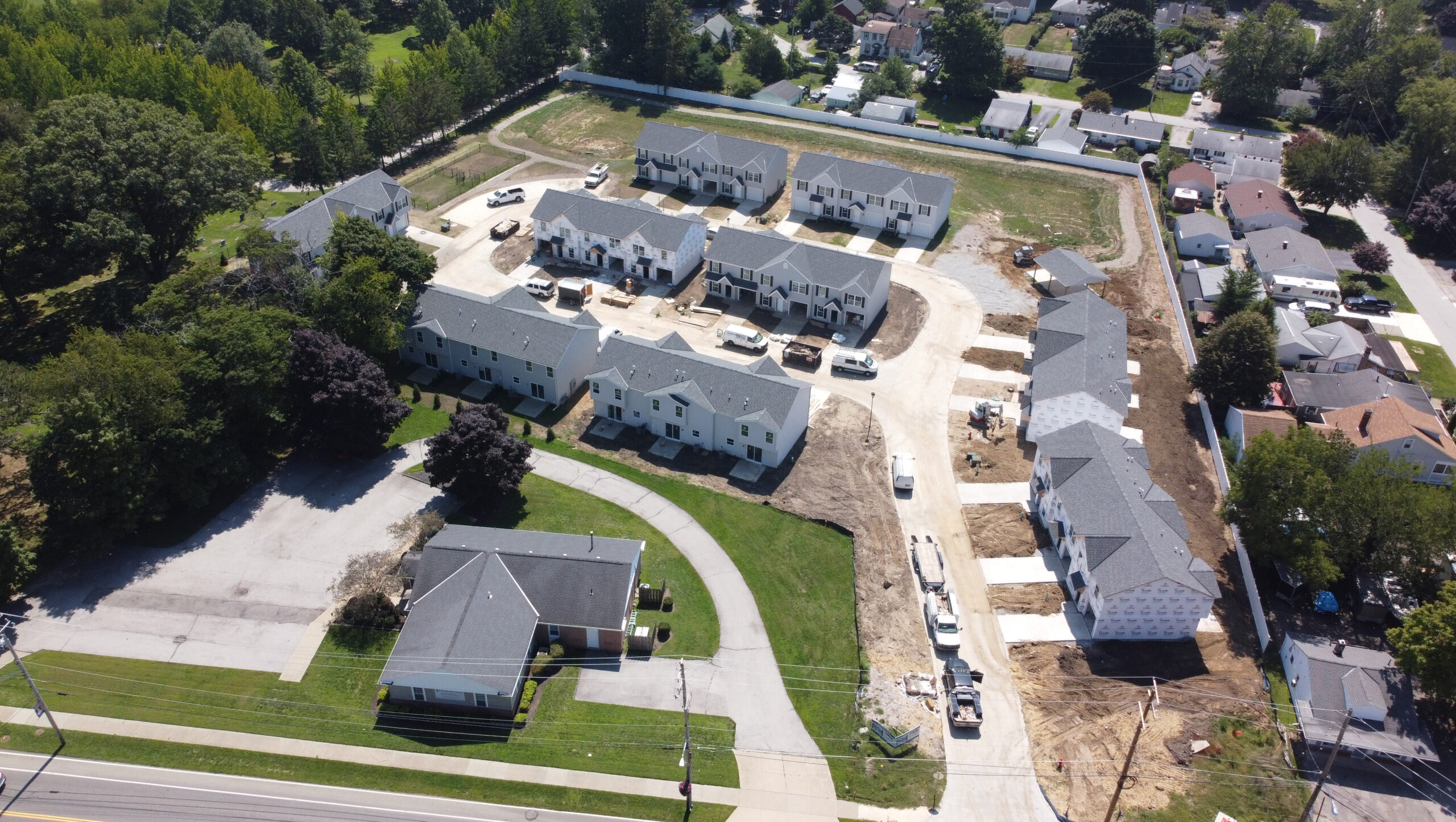 The Standard on Lakeshore Apartment Homes